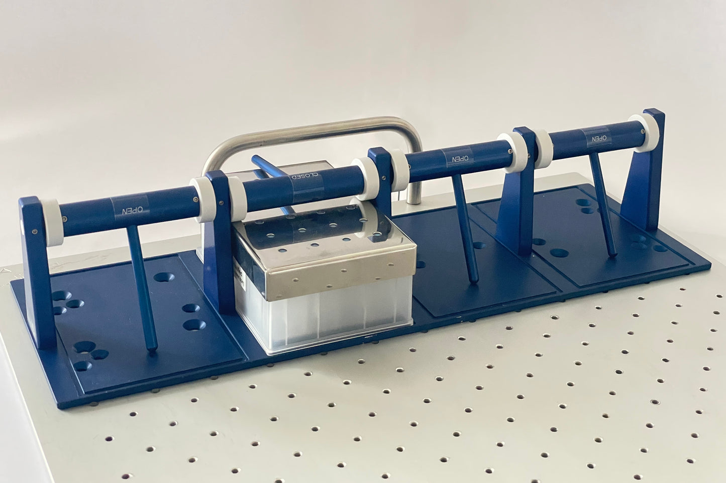 Enzyscreen 4 Position Clamp for Deepwell MTPs (CR1700)