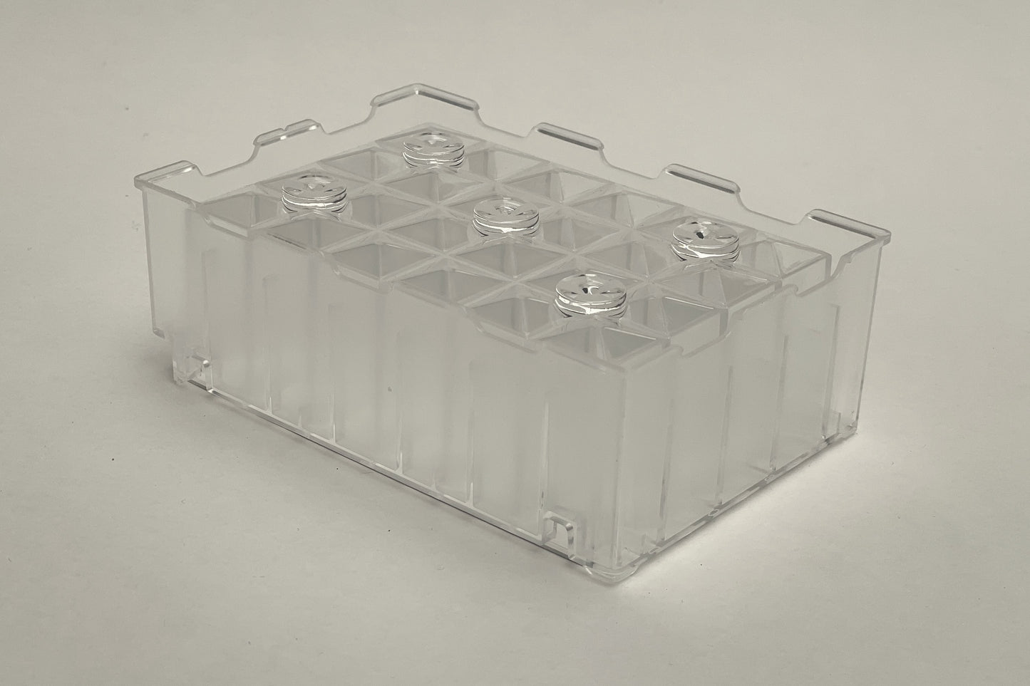 Polystyrene transparent square 24-deepwell microplates with polystyrene lid